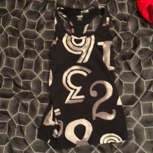 Women’s workout top
